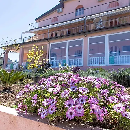 Teresa Costa Degli Dei Bed and Breakfast